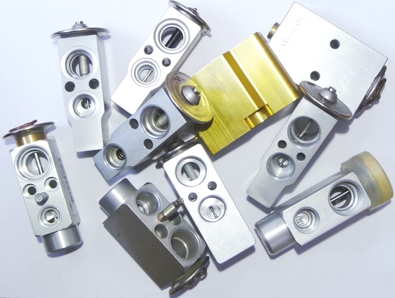 Εκτονωτικές βαλβίδες μονομπλόκ